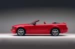 Ford Mustang GT Convertible 2005 года